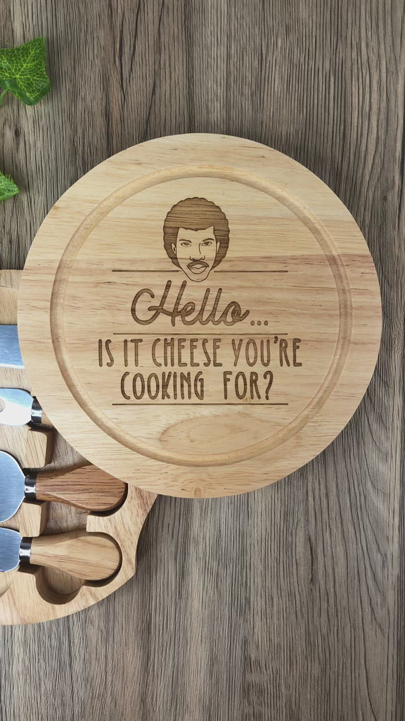 Engraved Lionel Richie "Hello, Is It Cheese You're Looking For?" Cheeseboard Set