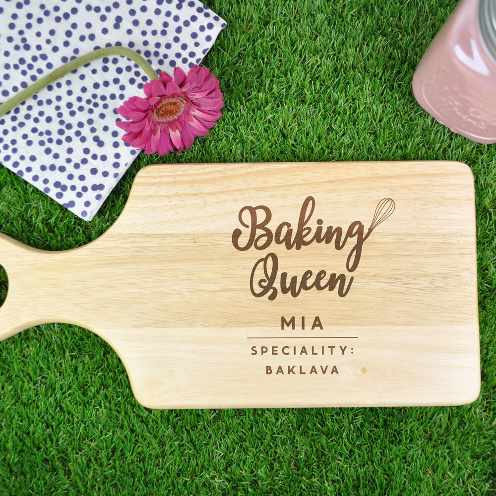 Personalised Wooden "Baking Queen" Cutting Board, Chopping / Serving Board, Baking Gift, Cooking Gift for Her